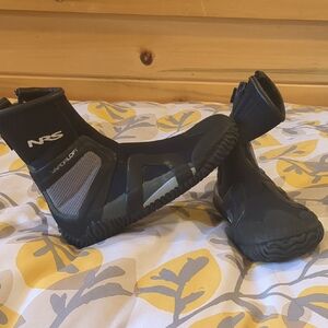 NRS Wetsuit Neoprene Booties Water Shoes